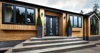 Монтаж планкена: нюансы грамотной отделки фасадов и стен Монтаж планкена: нюансы грамотной отделки фасадов и стен